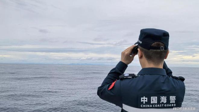 跳上菲船在黄岩岛惊心动魄的执法经历龙8国际头号玩家中国海警孤胆一人(图5)